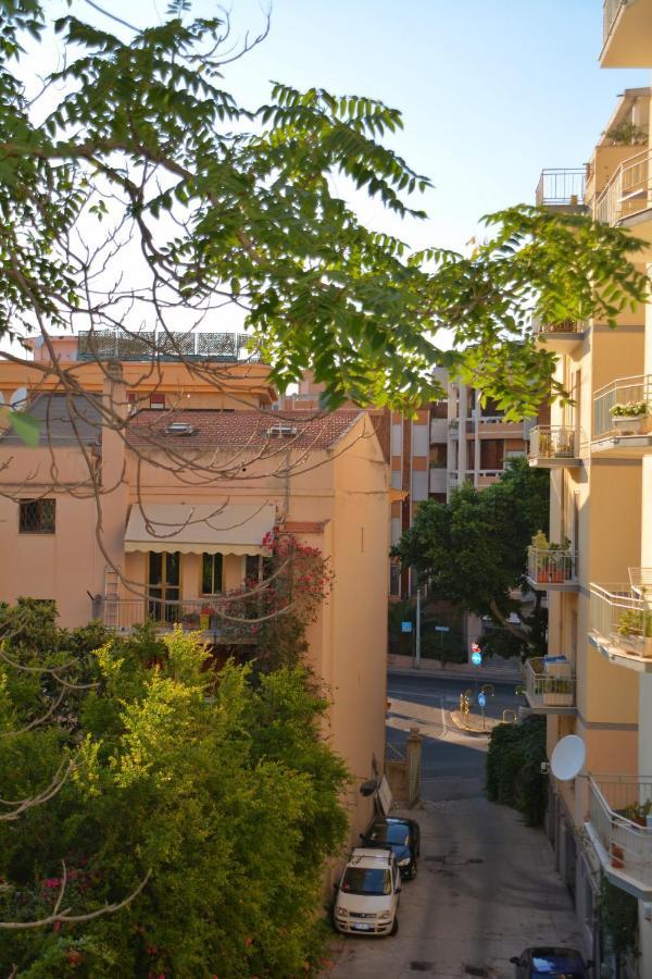Extravaganza Apartment 卡利亚里 外观 照片