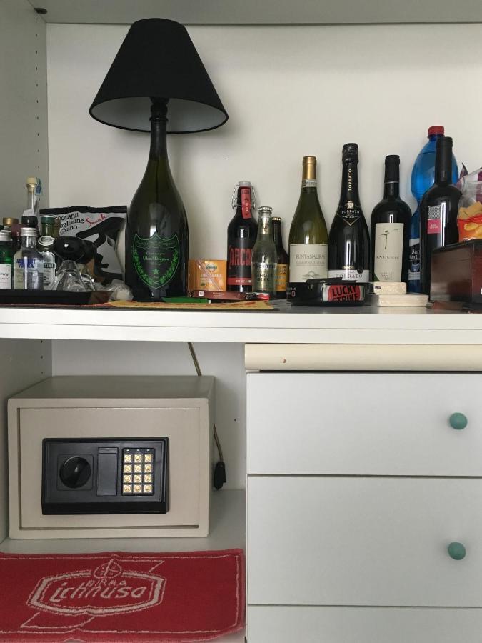 Extravaganza Apartment 卡利亚里 外观 照片